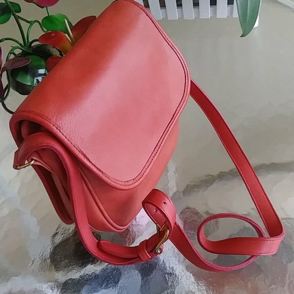 Coach Handbags - LIKE NEW VINTAGE COACH TAILORED POUCH BAG